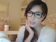 Korean Glasses cô gái trẻ On Webcam