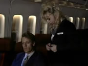 Tiếp viên hàng không quan hệ tình dục trên máy bay