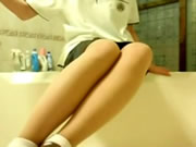 Cô gái Đài Loan thủ dâm trong phòng tắm