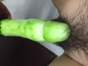 Indoesian cô gái trẻ Masturbation Use Cucumber