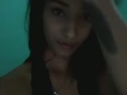 Selfie cô gái trẻ Ấn Độ