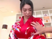 Sữa Nhật mặc Kimono Squirting